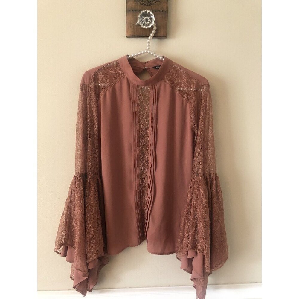 Express Womens Size M Long Sleeve Blouse Handkerchief Bell Sleeve Lace Trim Boho